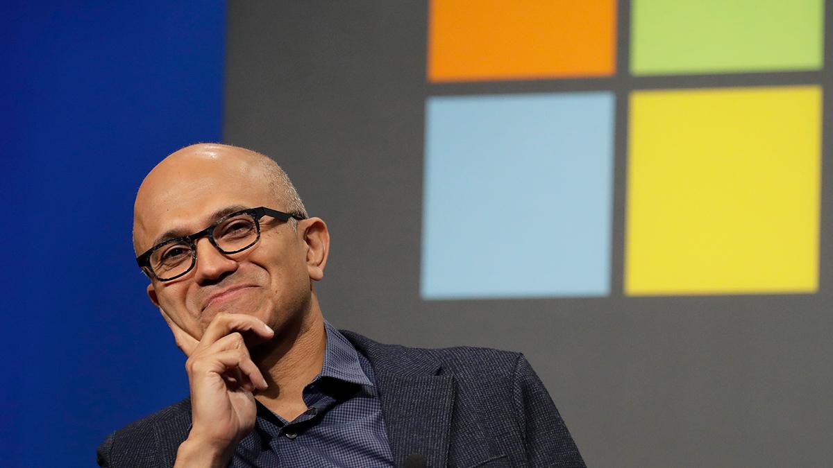 マイクロソフトCEOナデラ氏が重視する「3視点」、就任から時価