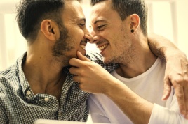 ホモフォビア 同性愛嫌悪 とは何か Lgbt対応の 本音 と 建前 ダイバーシティ経営におけるlgbt対応 ビジネス It