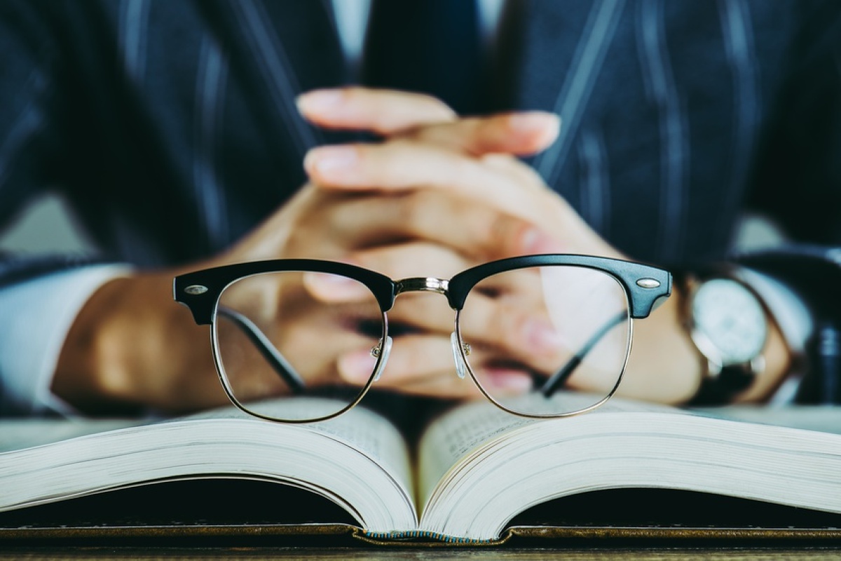 なぜ読書は 体験 なのか ネットニュースとの根本的な違い ビジネス It