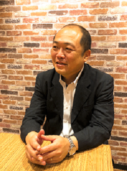 小野文裕（経営学修士）