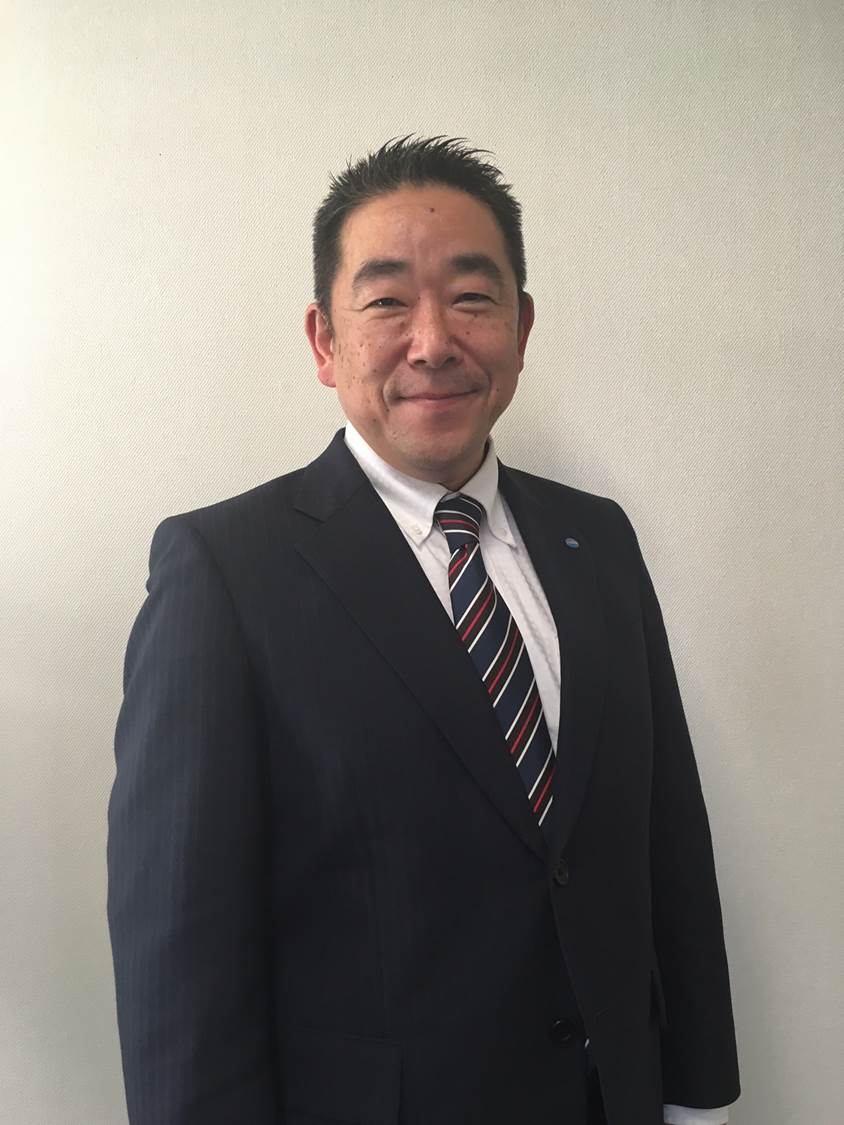 氏名