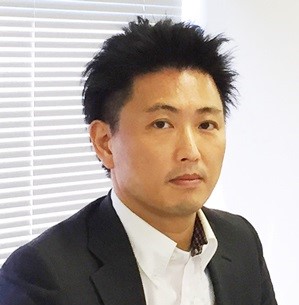 氏名