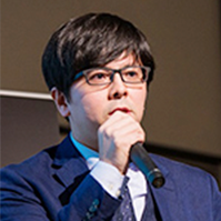 氏名