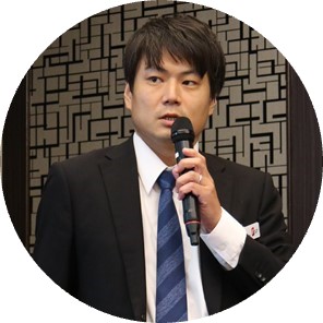 氏名