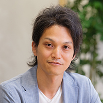 氏名