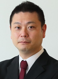 氏名