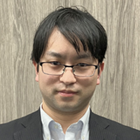 氏名