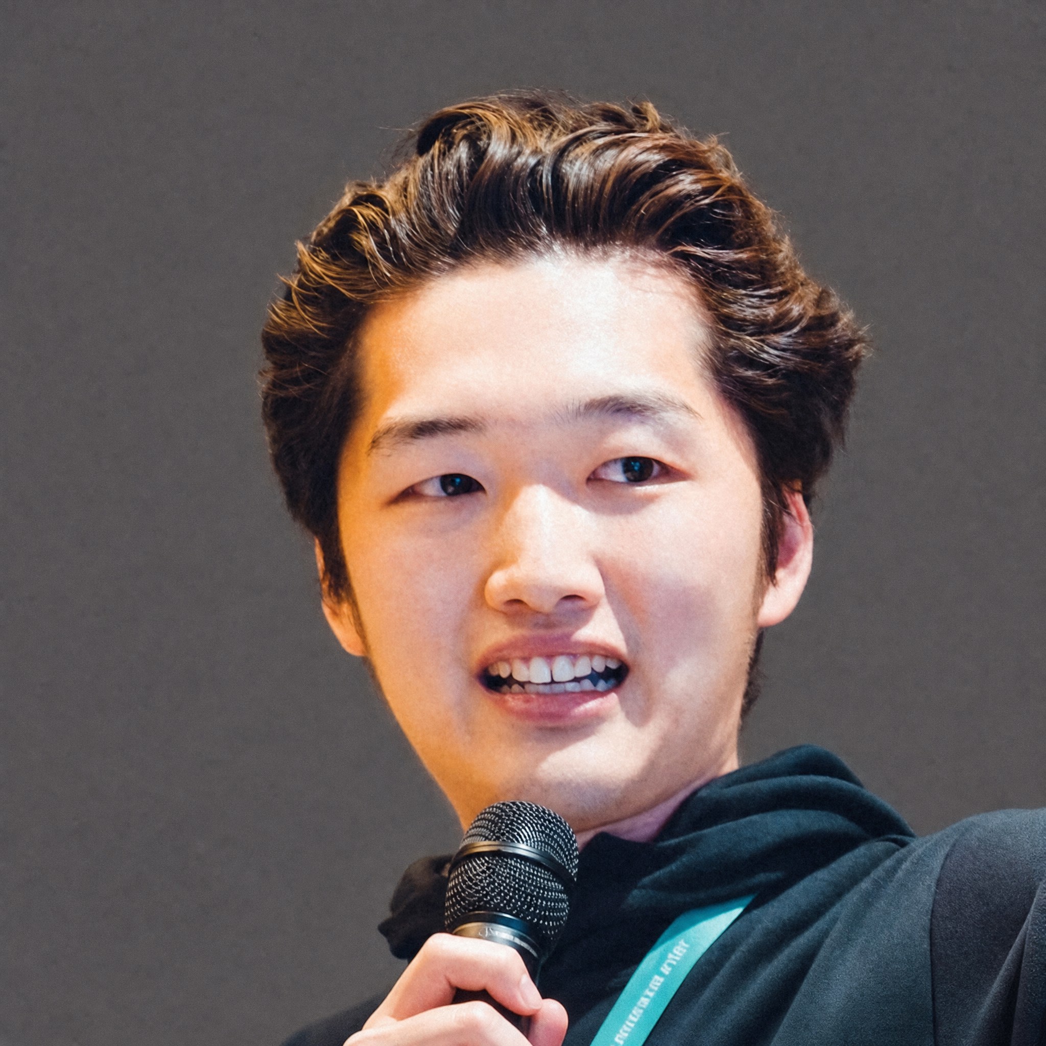 前川 蒼 氏