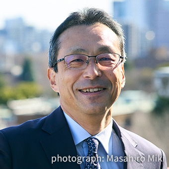 梅田 靖 氏