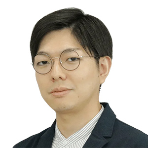 秋田 貴志 氏