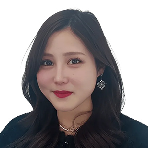 青野 まゆ 氏